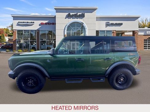 Used 2022 Ford Bronco Black Diamond image 5