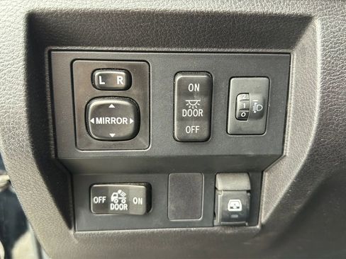 Used 2015 Toyota Tundra TRD Pro image 19