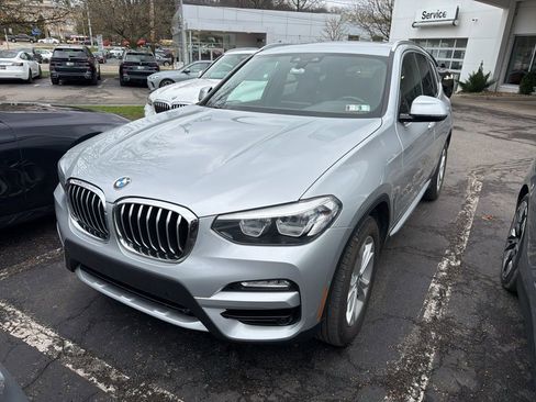 Used 2019 BMW X3 xDrive30i w/ Driving Assistance Package AWD/4WD image 2