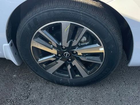 New 2025 Nissan Versa SV w/ Trunk Package image 2