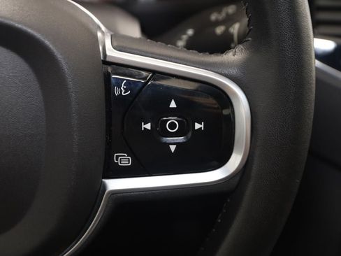 Used 2018 Volvo XC90 T6 Momentum w/ Convenience Package AWD/4WD image 36