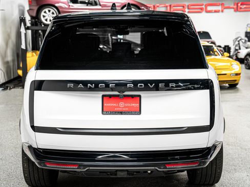 Used 2024 Land Rover Range Rover Autobiography AWD/4WD image 7
