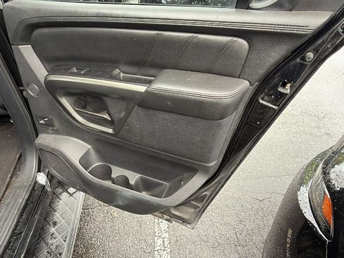 Used 2015 Nissan Armada Platinum w/ 2nd Row Captain Seat Package RWD image 20