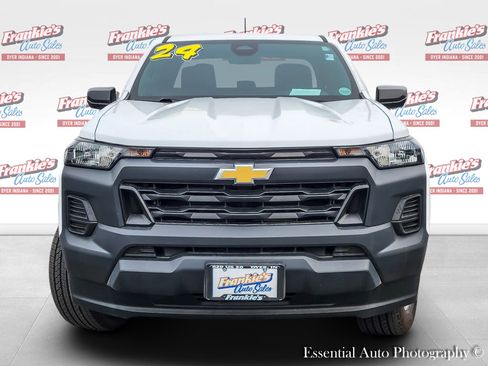 Used 2024 Chevrolet Colorado W/T RWD image 4