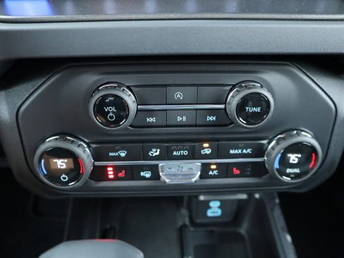 New 2025 Ford Bronco Big Bend image 7