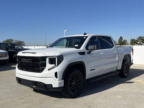 New 2026 GMC Sierra 1500 Elevation w/ LPO, Elevation Black Package image 7