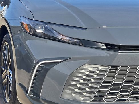 New 2026 Toyota Camry SE image 9