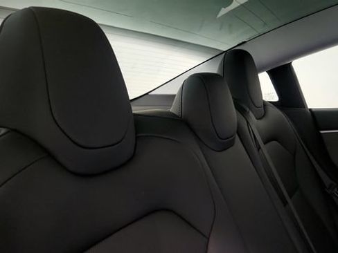 Used 2025 Tesla Model 3 RWD image 38