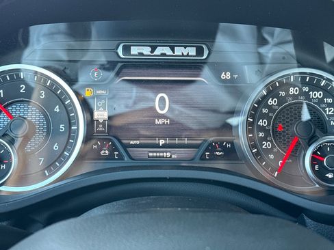New 2026 RAM 1500 Laramie AWD/4WD image 23