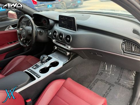Used 2019 Kia Stinger GT2 AWD/4WD image 23