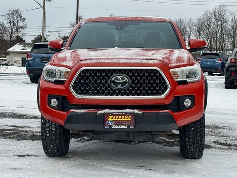 Used 2018 Toyota Tacoma TRD Off-Road image 5