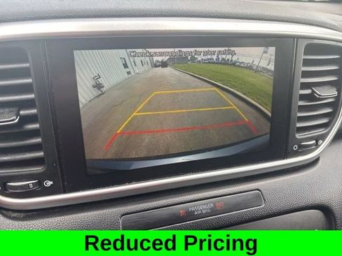 Used 2022 Kia Sportage LX AWD/4WD image 21