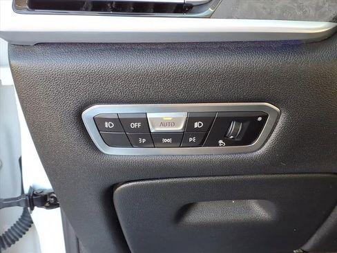 Used 2020 BMW X7 xDrive40i w/ Cold Weather Package image 29