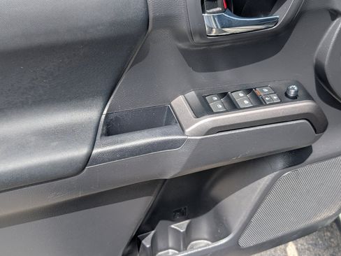 Used 2023 Toyota Tacoma TRD Sport AWD/4WD image 15
