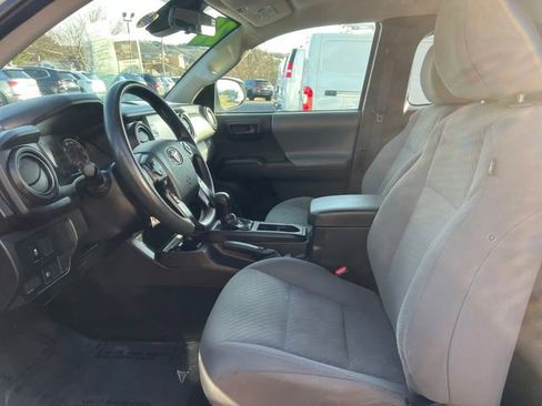 Used 2022 Toyota Tacoma SR image 21