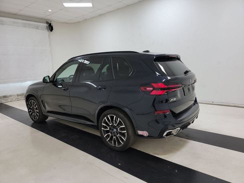 Used 2025 BMW X5 xDrive50e w/ M Sport Package image 4