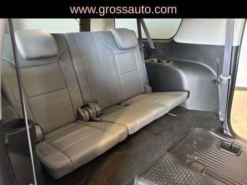 Used 2018 Chevrolet Suburban LT w/ Luxury Package AWD/4WD image 45