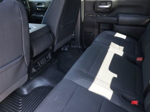 Used 2025 Chevrolet Silverado 2500 Custom w/ Custom Value Package image 19