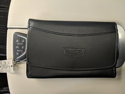 Used 2023 Cadillac Escalade ESV Sport w/ Touring Package image 38