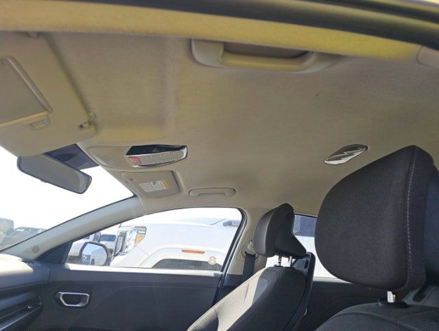 Used 2025 Kia K4 FWD image 12