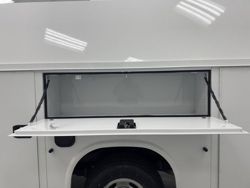 New 2026 Chevrolet Express 3500 w/ Power Convenience Package image 23