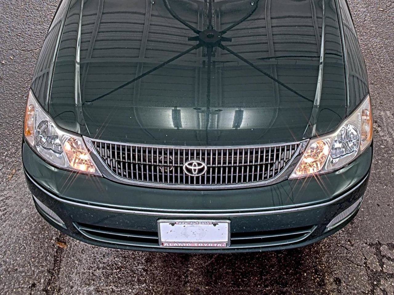 Used 2000 Toyota Avalon XL FWD image 7