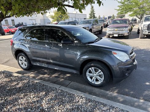 Used 2011 Chevrolet Equinox LS w/ Bluetooth Package AWD/4WD image 4