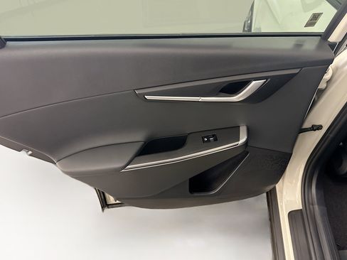 Used 2024 Kia EV6 Light image 26