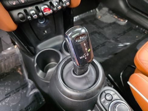 Used 2024 MINI Cooper S w/ Signature Upholstery Package FWD image 24