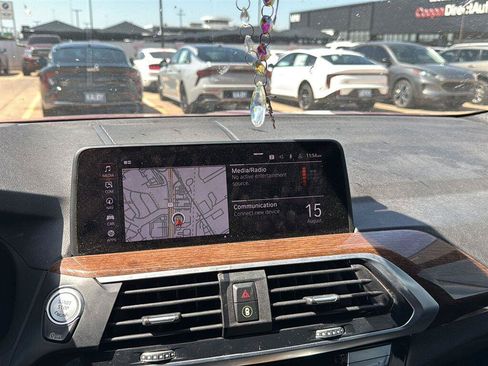 Used 2021 BMW X4 xDrive30i w/ Premium Package AWD/4WD image 4