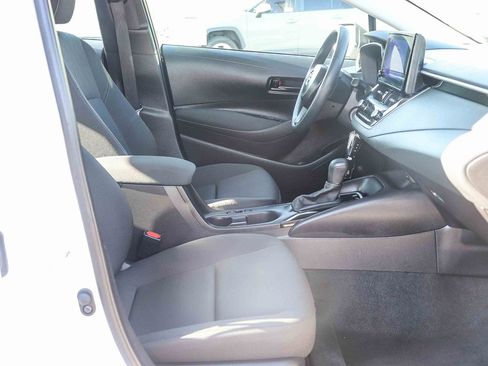 Certified 2025 Toyota Corolla LE FWD image 20