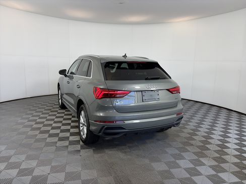 Certified 2025 Audi Q3 2.0T Premium image 8