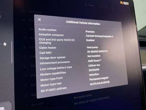 Used 2023 Tesla Model Y Performance image 25