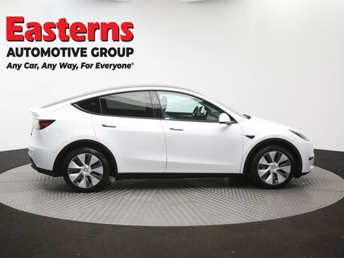 Used 2023 Tesla Model Y Long Range AWD/4WD image 40