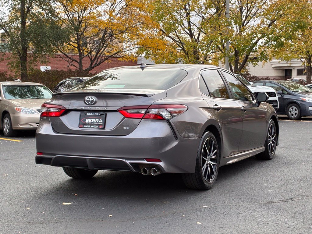 Used 2024 Toyota Camry SE FWD image 5