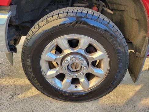 Used 2016 Ford F250 Lariat w/ Lariat Ultimate Package AWD/4WD image 18