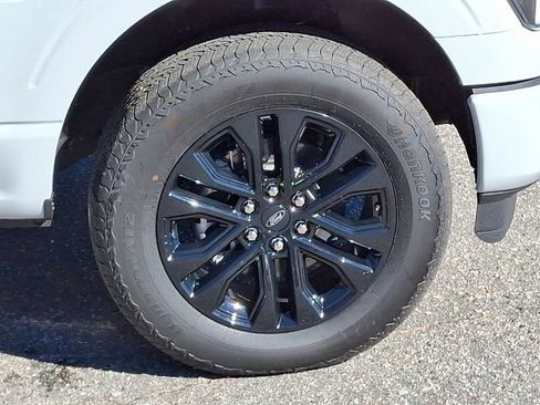 Used 2024 Ford F150 Lariat image 11