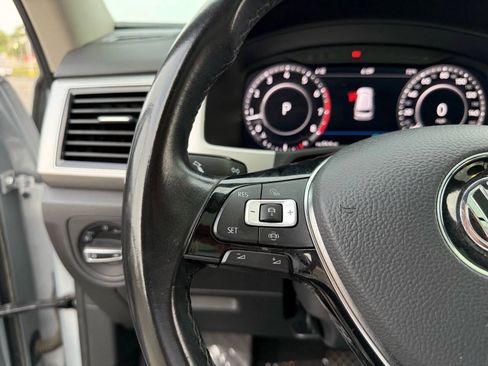 Used 2019 Volkswagen Atlas SEL AWD/4WD image 29