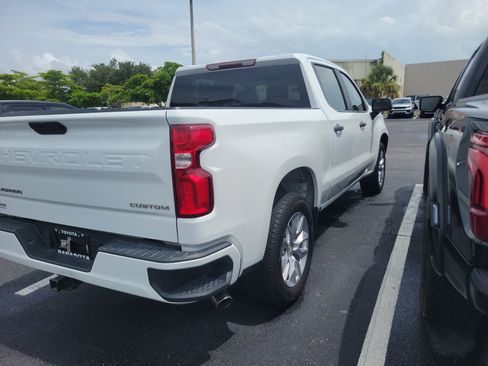 Used 2021 Chevrolet Silverado 1500 Custom RWD image 10