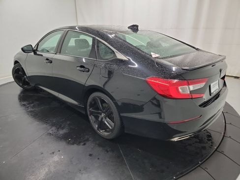 Used 2018 Honda Accord Sport image 6