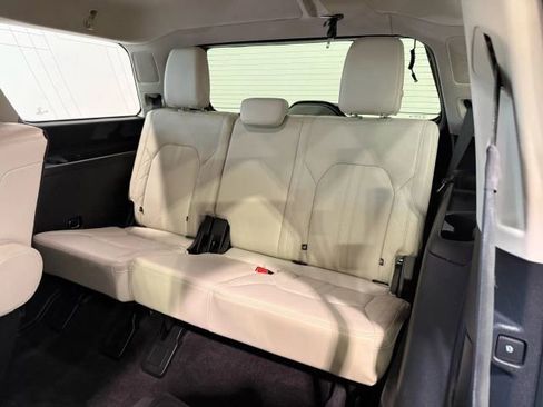 Used 2019 Ford Expedition Platinum image 29