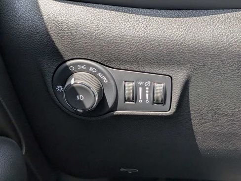New 2026 Jeep Compass Latitude AWD/4WD image 22