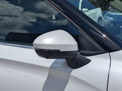 New 2026 Mitsubishi Outlander SE FWD image 12