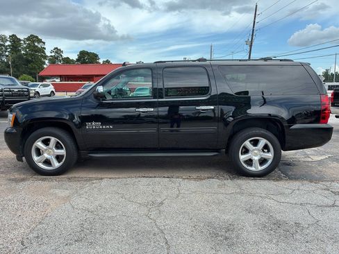 Used 2013 Chevrolet Suburban LS w/ Texas Edition RWD image 3