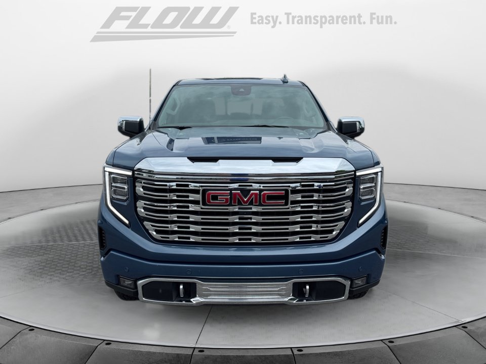 Used 2025 GMC Sierra 1500 Denali AWD/4WD image 3