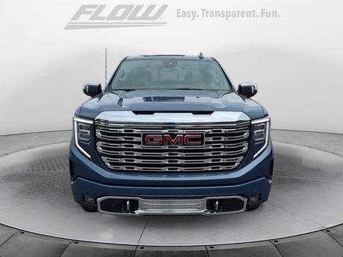 Used 2025 GMC Sierra 1500 Denali AWD/4WD image 3
