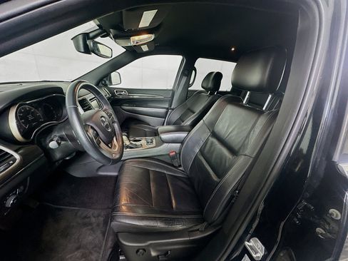 Used 2017 Jeep Grand Cherokee Limited image 13