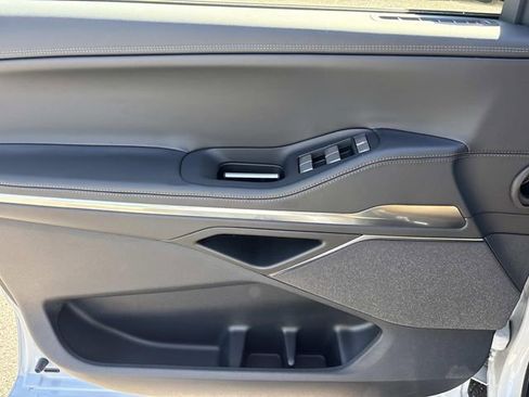 New 2026 Lincoln Navigator Reserve AWD/4WD image 21
