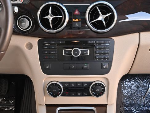 Used 2015 Mercedes-Benz GLK 350 2WD image 20