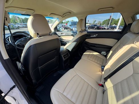 Used 2016 Ford Edge SEL w/ Equipment Group 201A FWD image 22